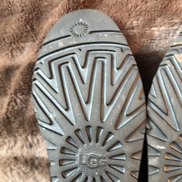 UGG Bethany Black Suede Chukka Boot Sz 7 - Picture 10 of 15